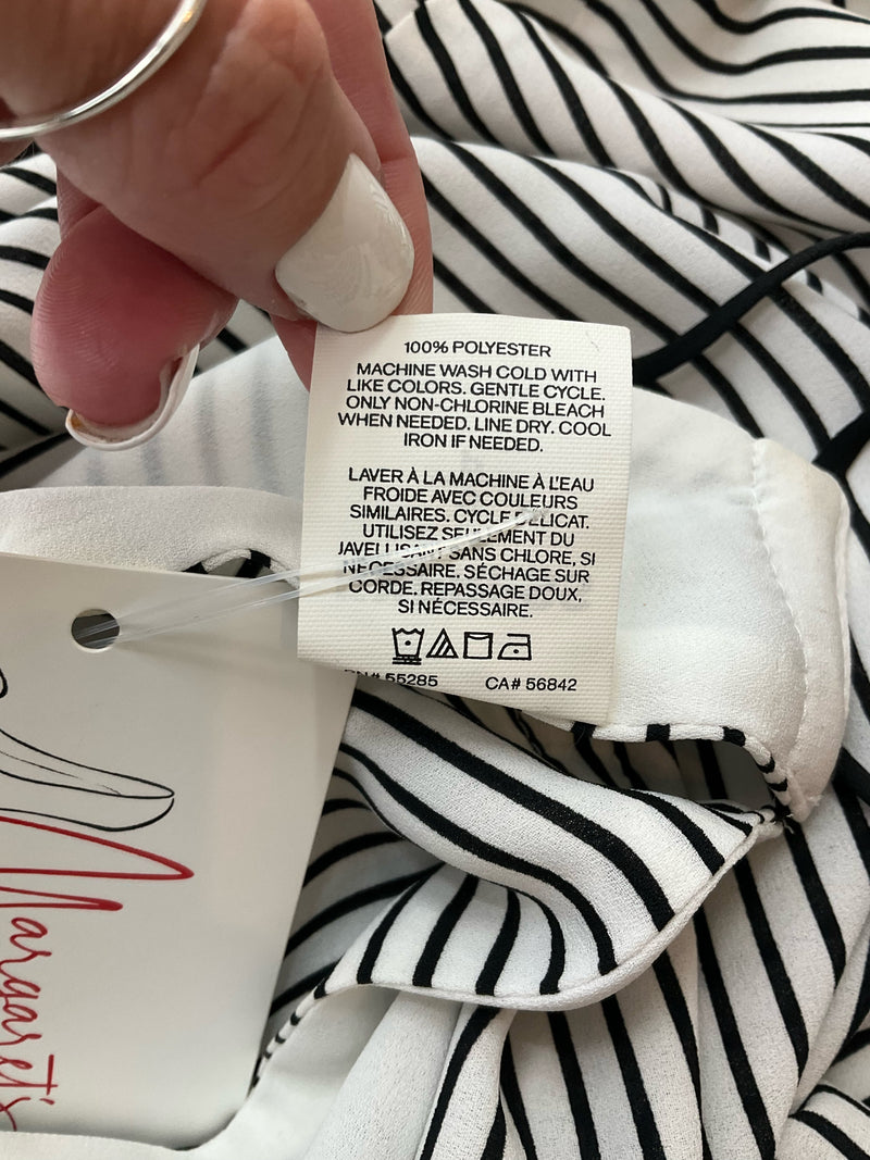 Express Black/White Stripe Pre-Owned Ladies Top - Size Small