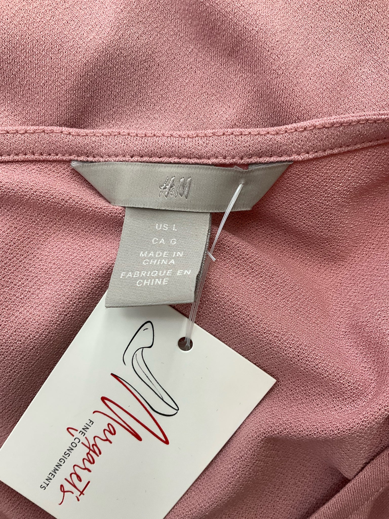 Mauve H&amp;M pre-owned ladies top in size large, featuring a basic, casual minimalist design ideal for everyday wear.