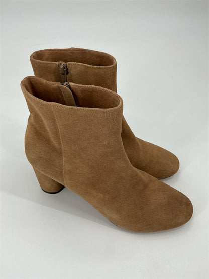 Banana Republic Camel Suede Booties Size 8