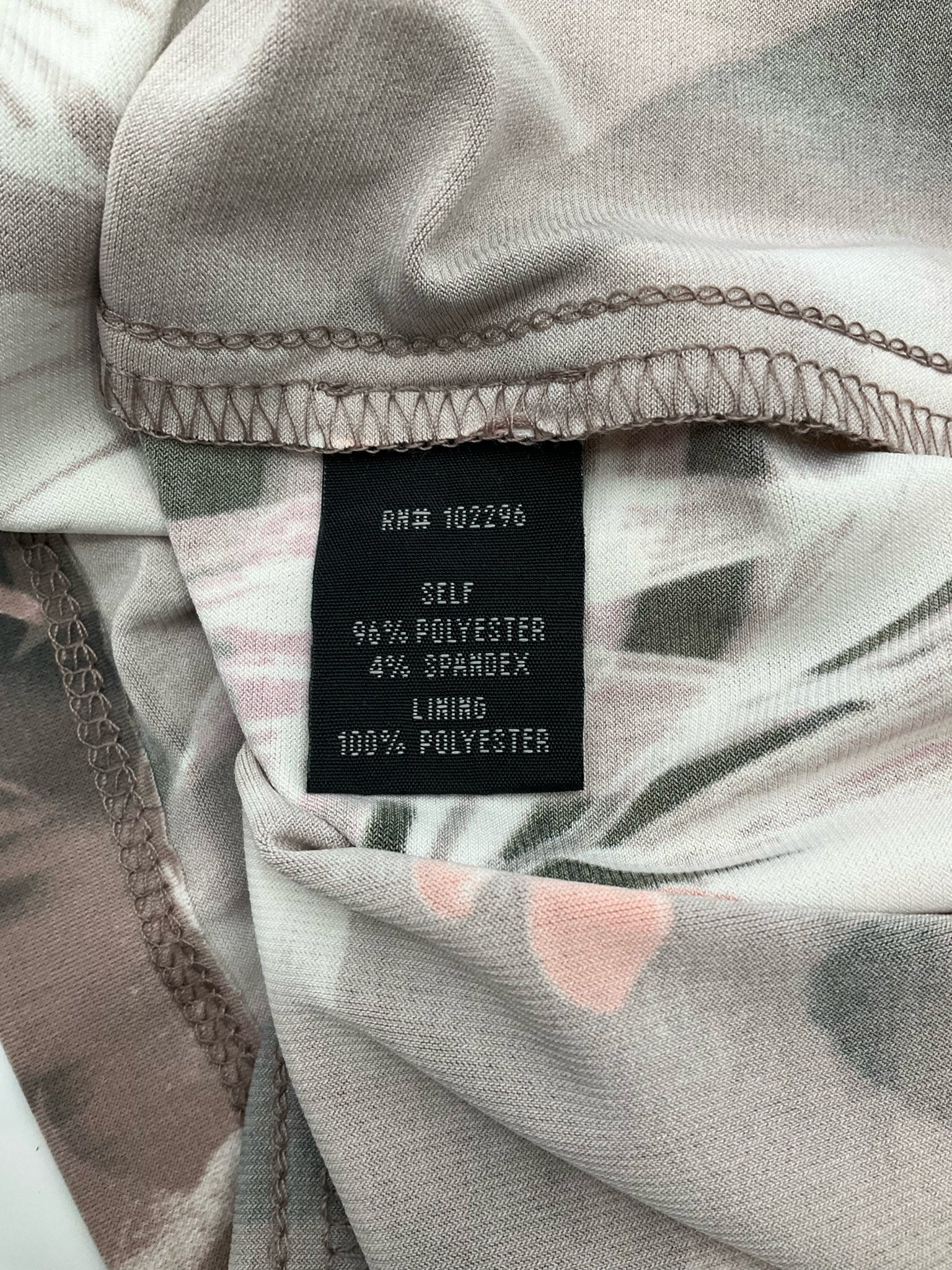 Connected Apparel Mauve/Purple Floral Pre-Owned Ladies Dress - Size 4 Petite