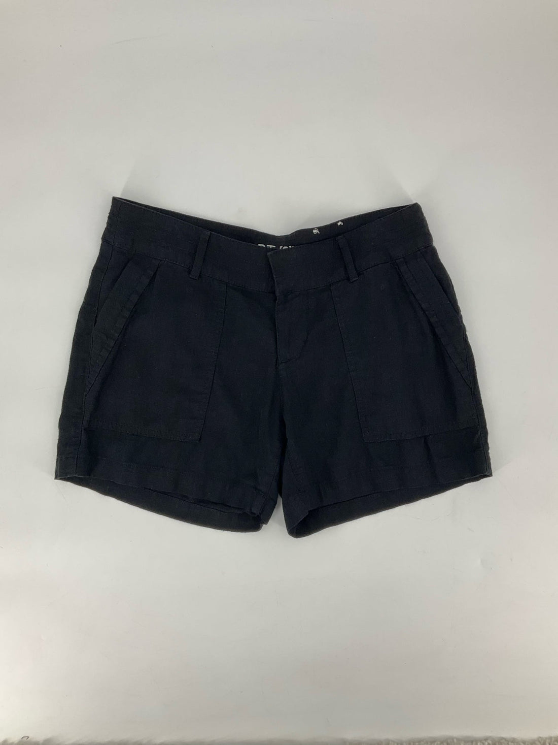 Apt.9 Black Solid Pre-Owned Ladies Shorts - Size 6 - Margaret’s Fine Consignment