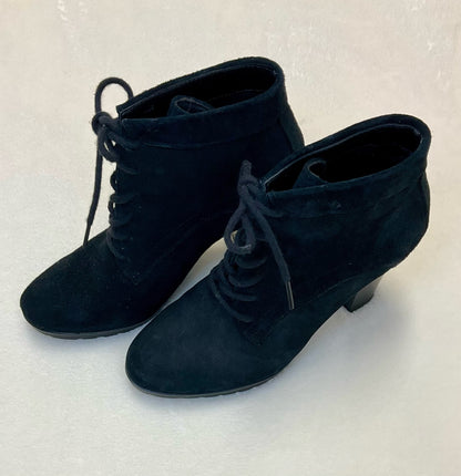 Nine West Shoe Size 6.5 Black Suede Consignment Ladies Booties