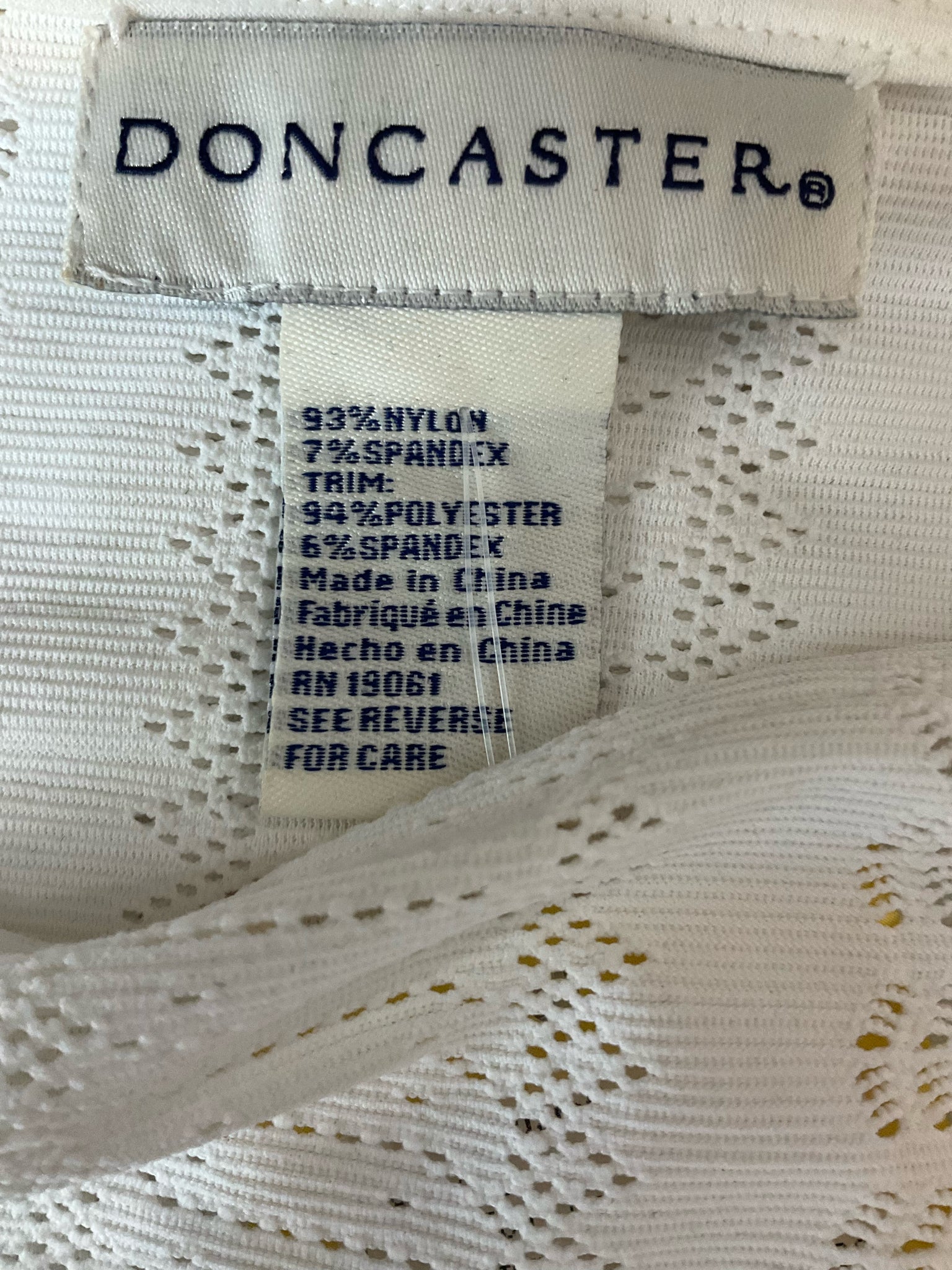 Doncaster White Textured Openwork Knit Top 3/4 Sleeve Size Medium