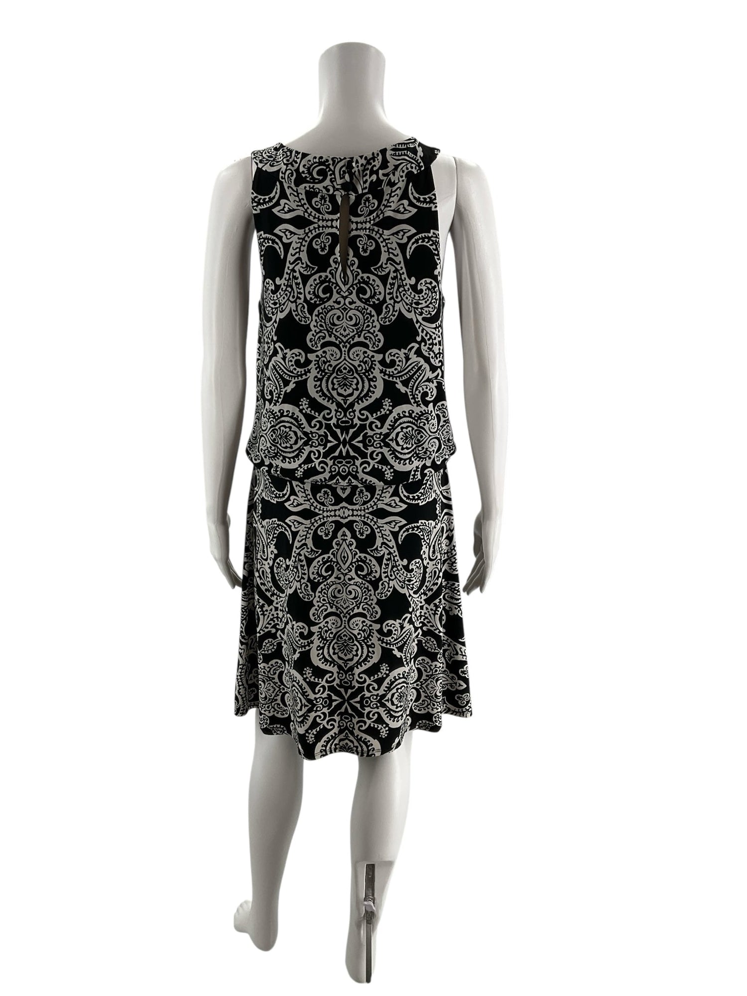 White House Black Market Black/White Print Pre-Owned Ladies Dress - Size 8 - Margaret’s Fine Consignment