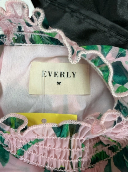 Everly Floral Smocked Halter Neck Mini Dress Size S Pink GreeN- ONLINE ONLY