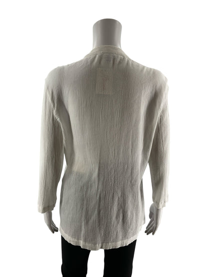 Charter Club white solid pre-owned ladies casual top in size medium, featuring a classic design and soft fabric.