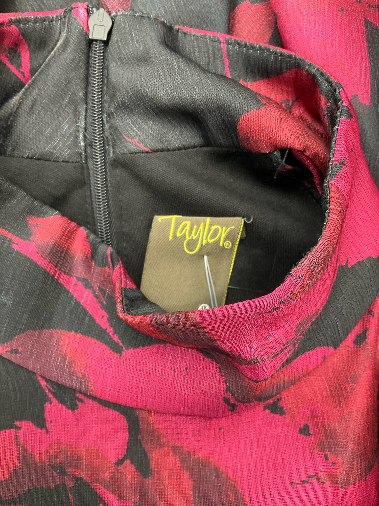 Taylor Black/Maroon Floral Pre-Owned Ladies Dress - Size 10