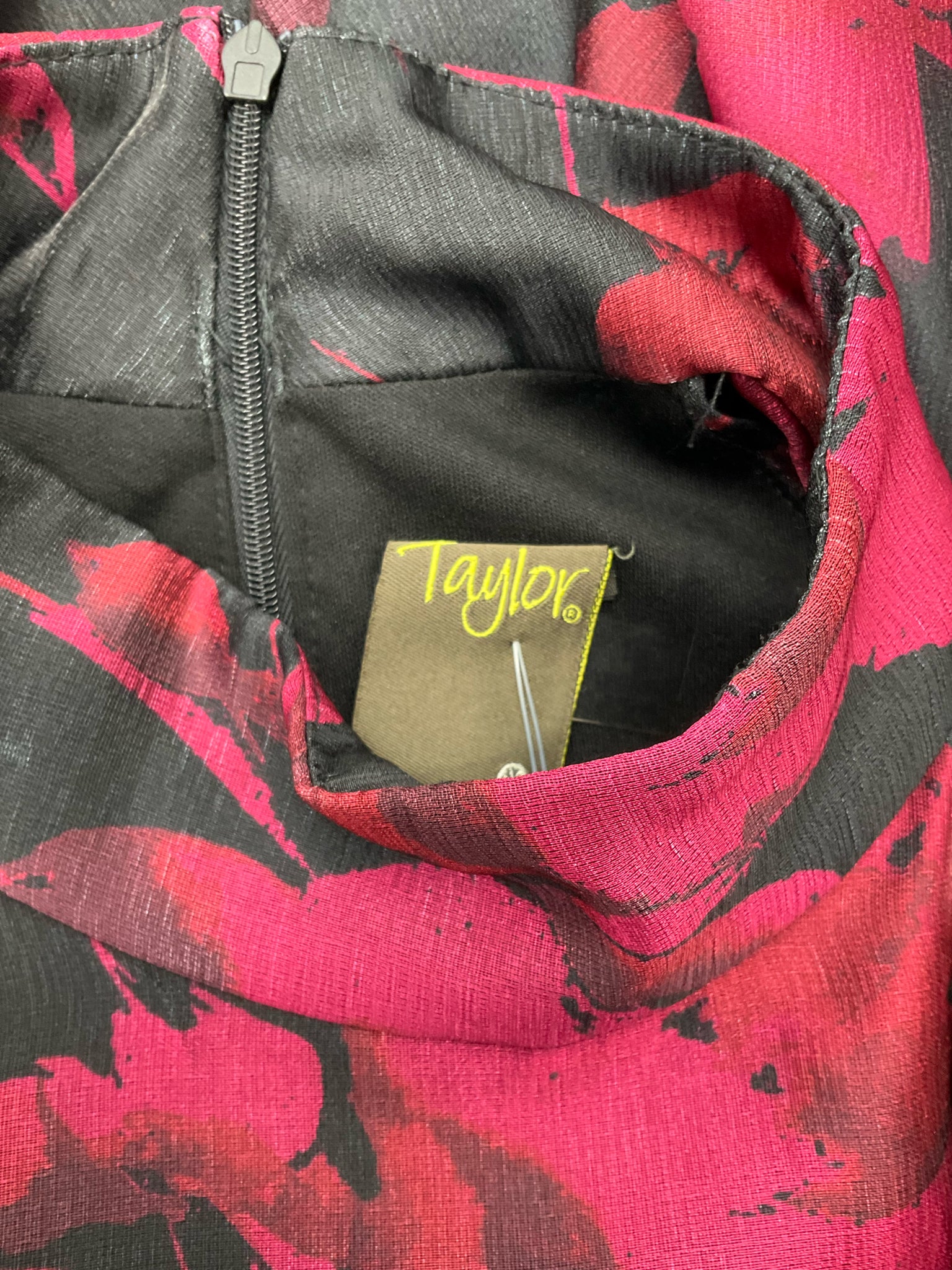 Taylor Black/Maroon Floral Pre-Owned Ladies Dress - Size 10