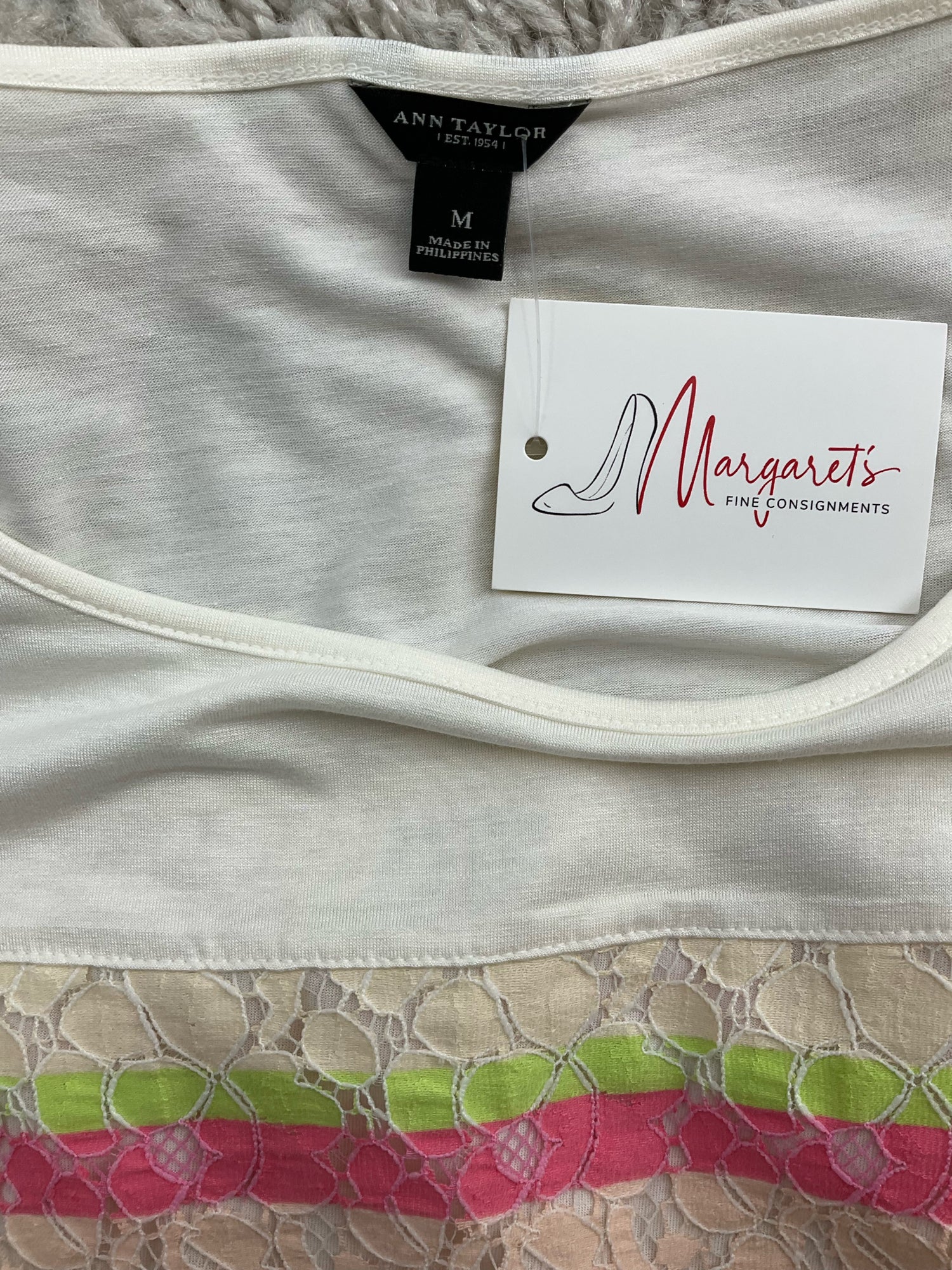 Ann Taylor Cream/Pink/Yellow Floral Pre-Owned Ladies Top - Size Medium - Margaret’s Fine Consignment