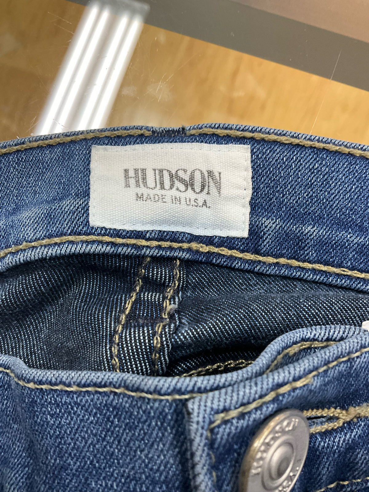 Hudson Krista Super Skinny Jeans Vaca Wash Size 6 - ONLINE ONLY