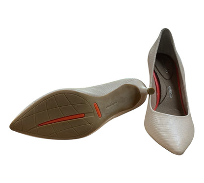 Rockport Shoe Size 7.5 Blush Textured Pre-Owned Ladies Heel