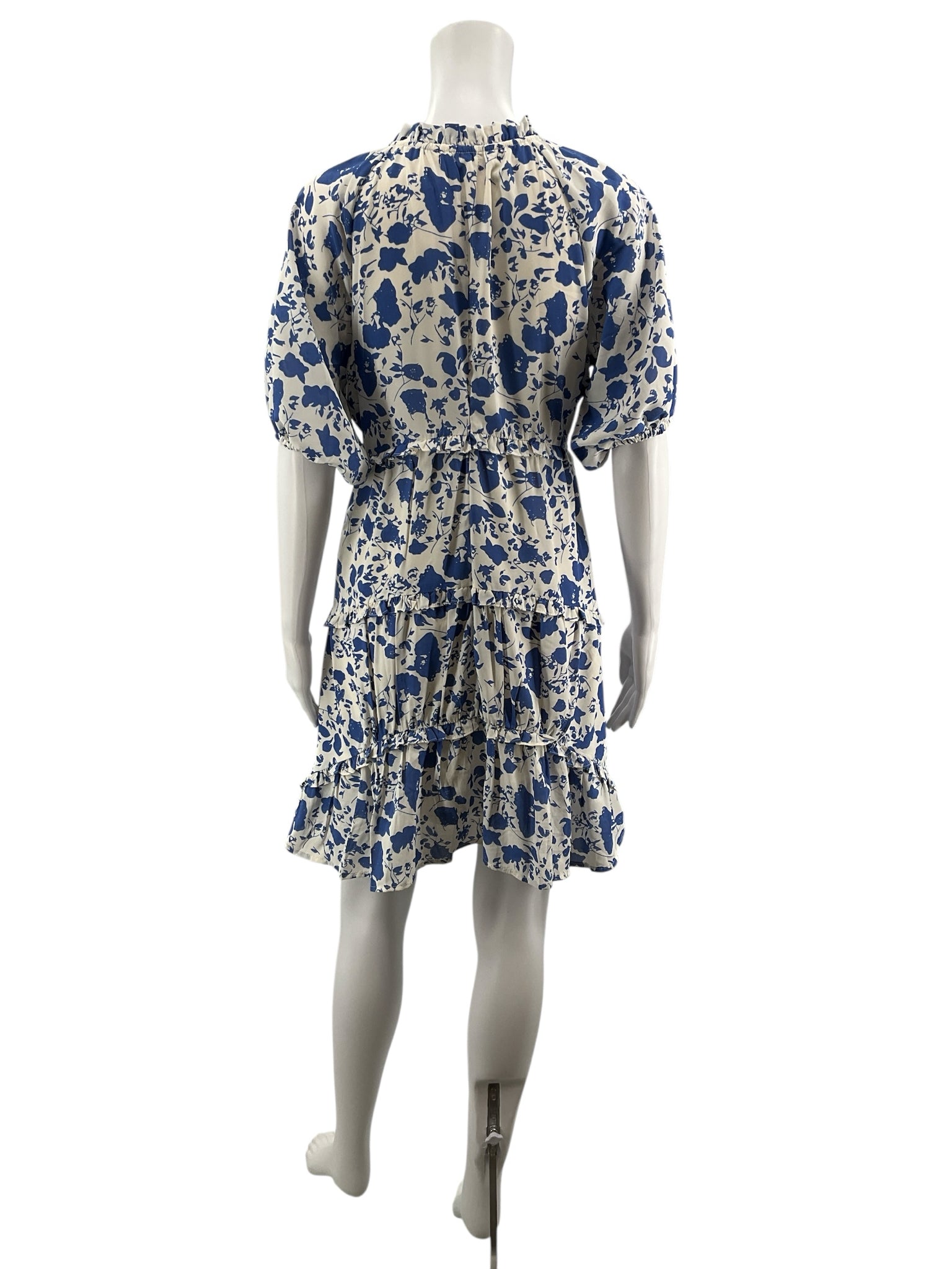 Shop The Mint White/Blue Floral Pre-Owned Ladies Dress - Size Small