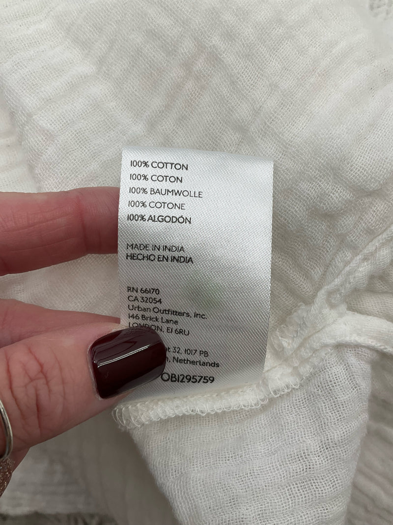 Urban Outfitters White Solid Pre-Owned Ladies Top - Size XS