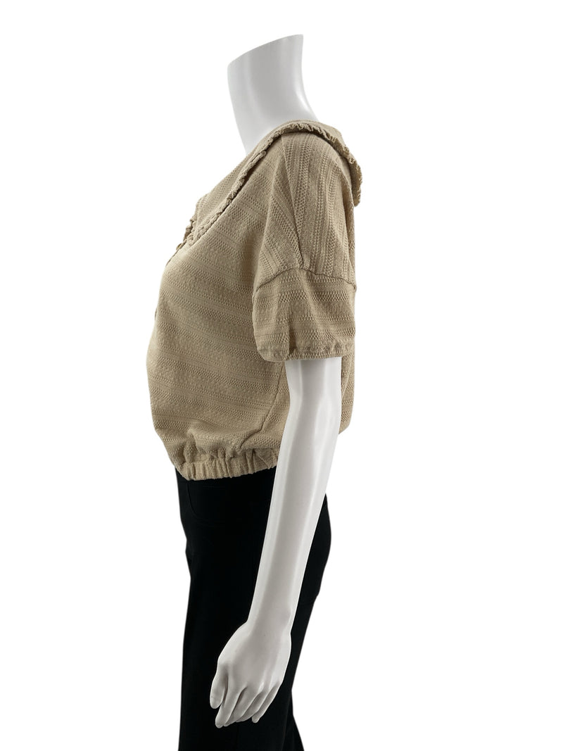 Side profile of Madewell tan knit blouse with puff sleeves and scalloped Peter Pan collar. Preppy and cottagecore-inspired, Size Small.