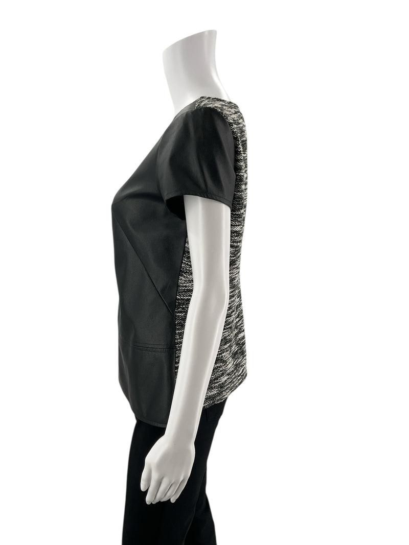 White House Black Market Black Pre-Owned Ladies Top - Size XS