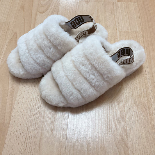 Ugg Shoe Size 7 Cream Fuzzy Slippers