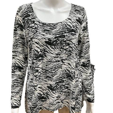 Andrea Black/White Print Pre-Owned Ladies Top - Size Medium - Margaret’s Fine Consignment