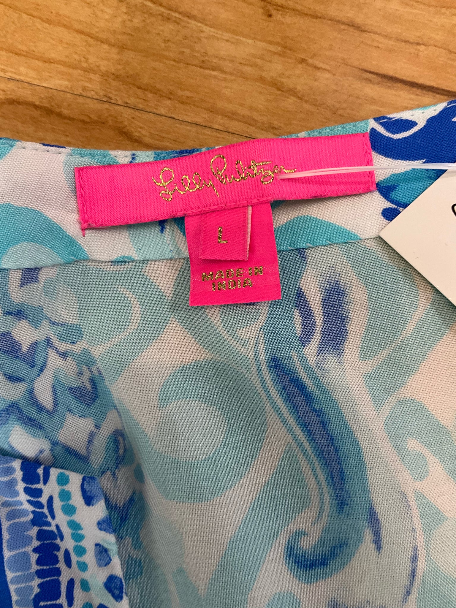 Lilly Pulitzer Matilda Tunic Top Tons of Fun Pineapple Print Size Large