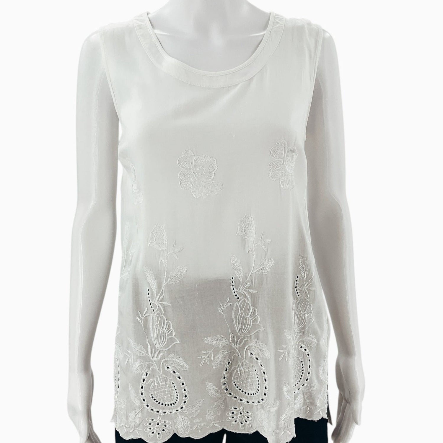 Tribella White Solid Pre-Owned Ladies Top - Size Small Petite - Margaret’s Fine Consignment