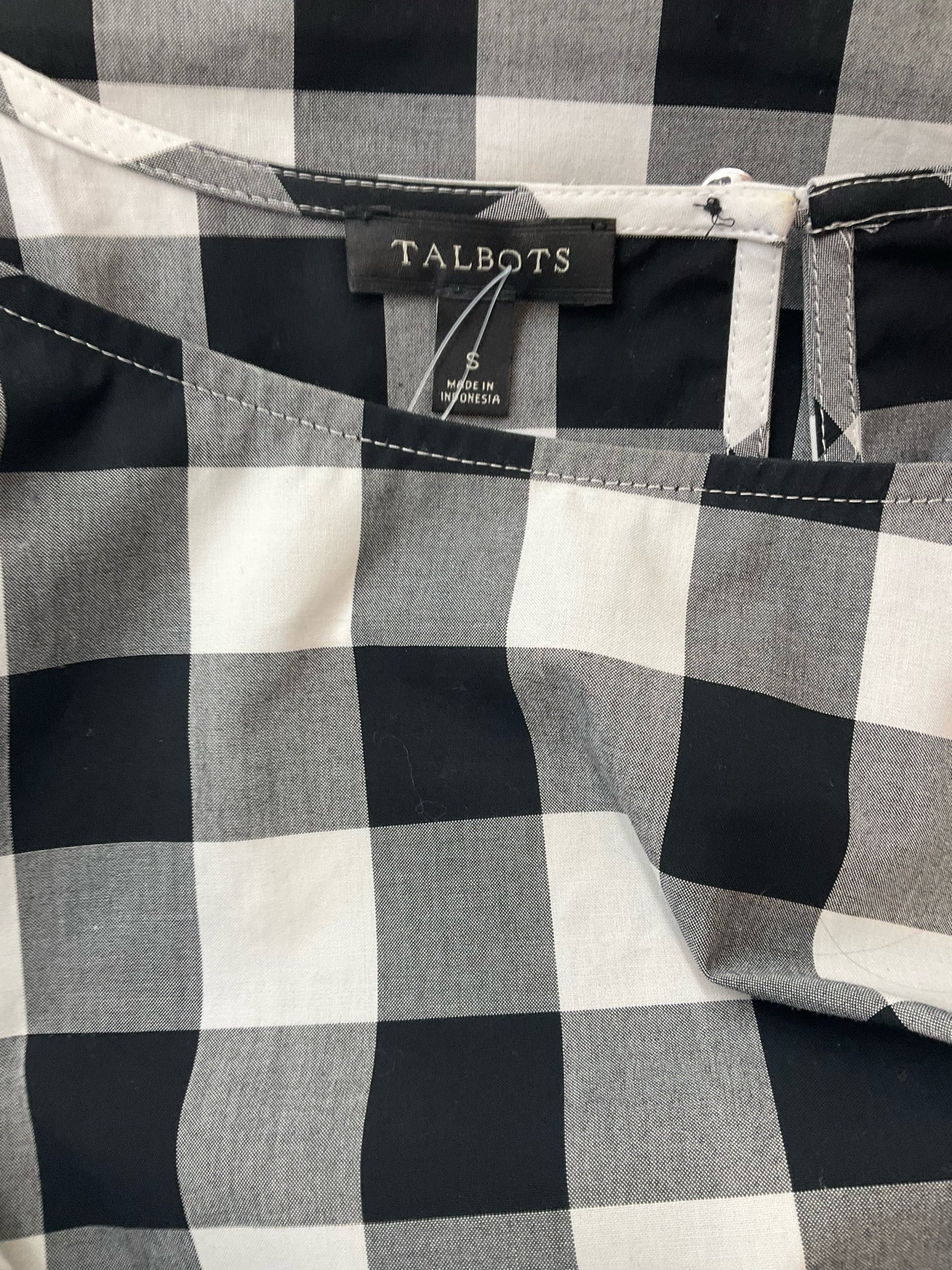 Talbots black and white checkered blouse with puff sleeves, size small, showcasing a preppy and classic cottagecore style.