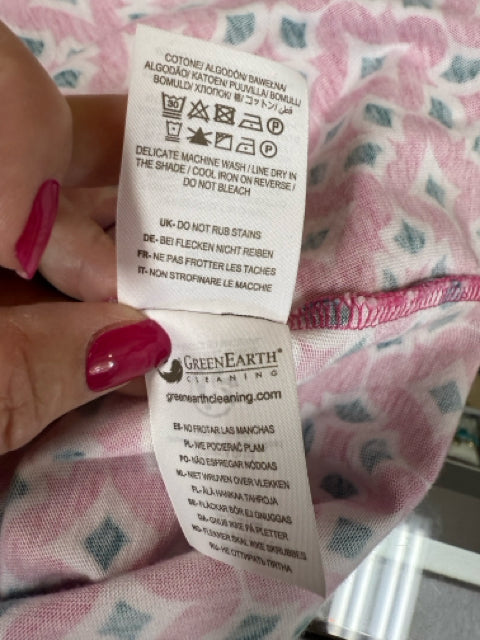 Boden pink/white Fit and Flare Eliza V-Neck Fit &amp; Flare Dress Pink White Geometric Print Size 6 - Size 6