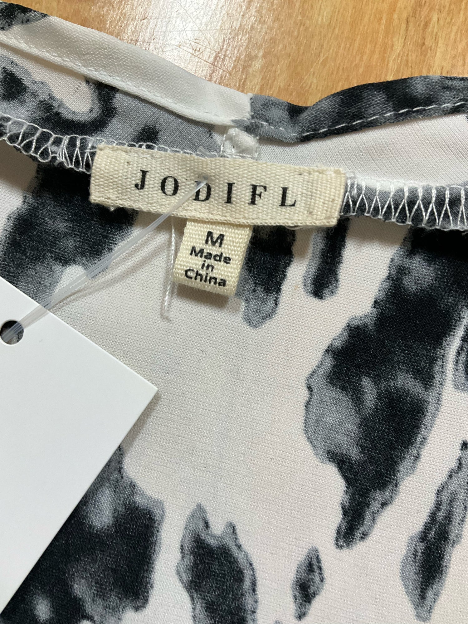 Jodifl Abstract Print V-Neck Dolman Sleeve Blouse Top Size Medium