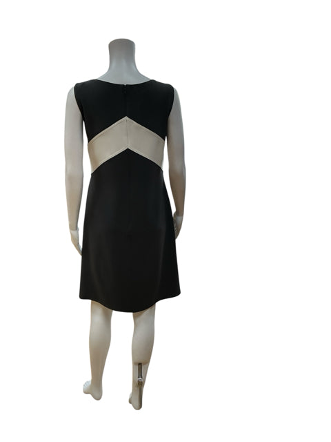 Tom And Linda Platt Gray/White Pre-Owned Ladies Dress - Size 4