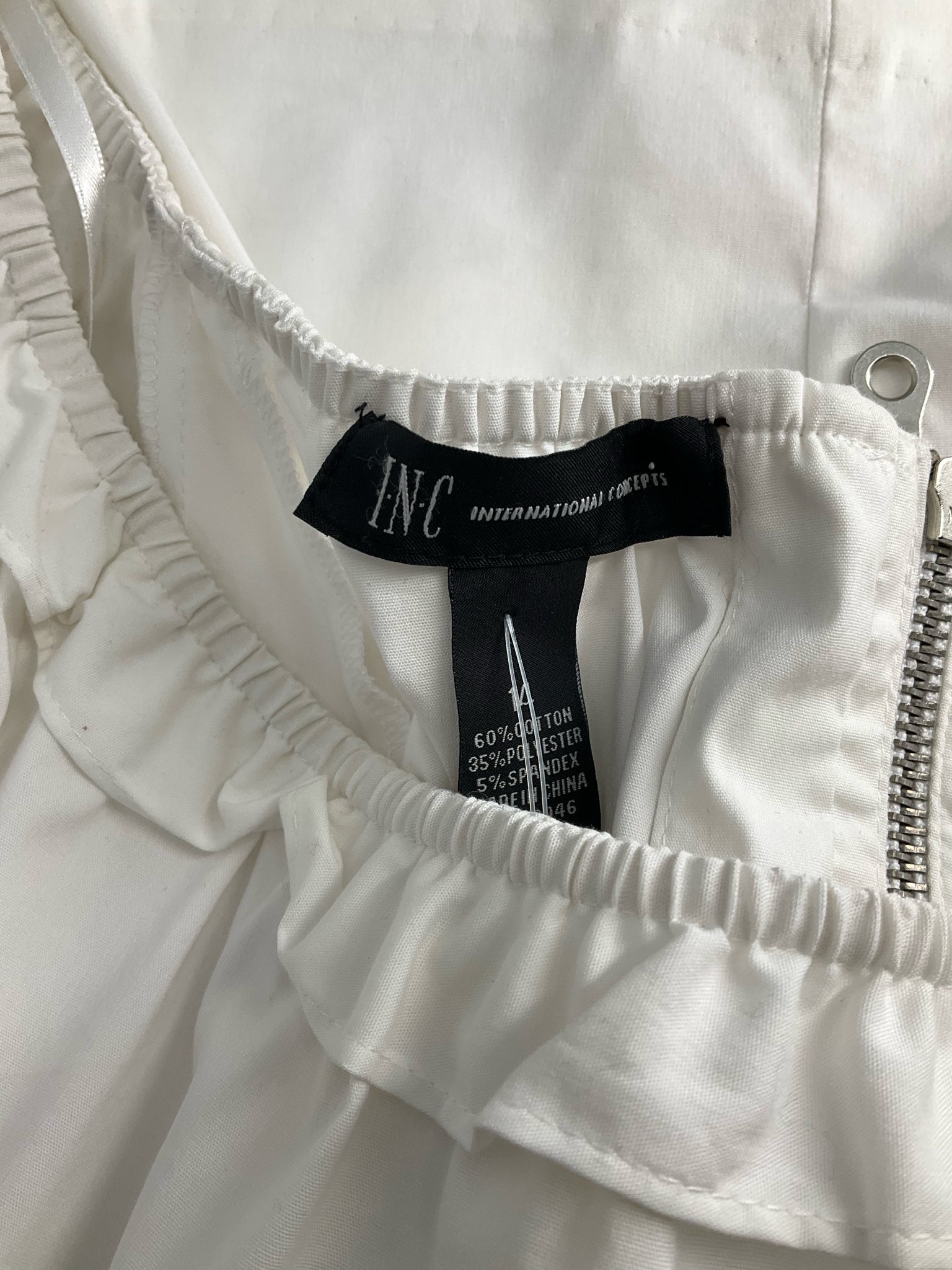 INC - White Solid Pre-Owned Ladies Casual Top - Size 14