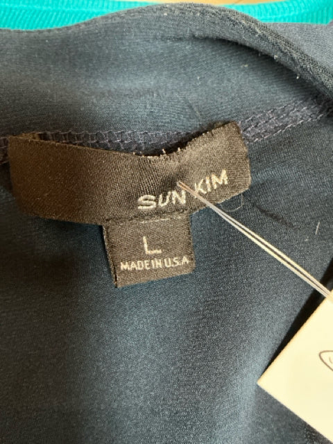 Sun Kim Blue Green Pre-Owned Ladies Top - Size Large - Margaret’s Fine Consignment
