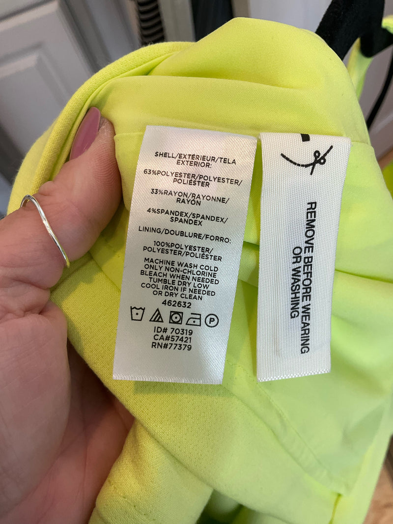Ann Taylor Yellow Pre-Owned Ladies Dress - Size 6