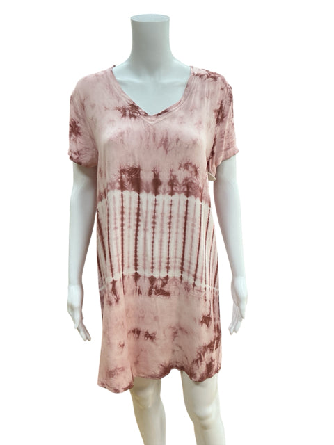 Front view of Velvet Heart Pink Tye Dye Pre-Owned Ladies Dress - Size XS on mannequin, showcasing boho tunic style and tie-dye pattern.
