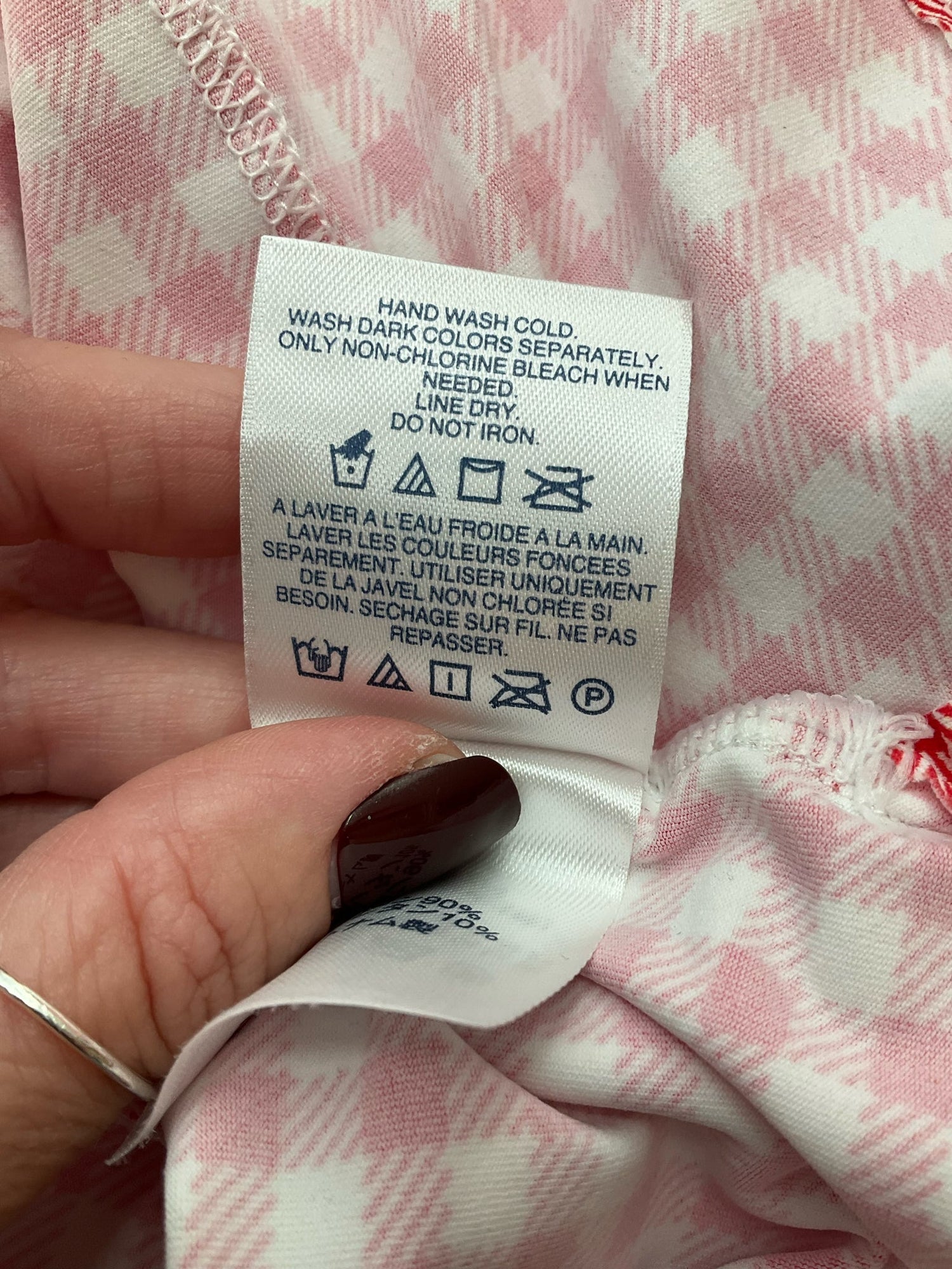 White and red checkered Lands&