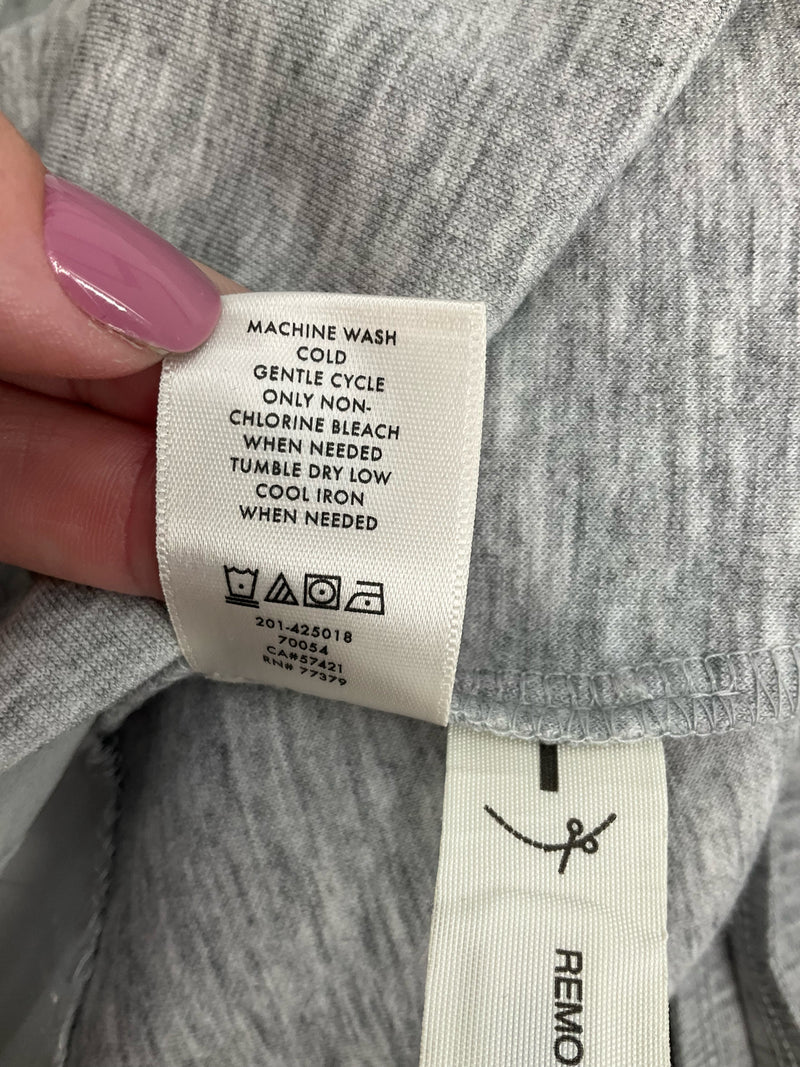 Ann Taylor Gray Heathered Pre-Owned Ladies Top - Size Small
