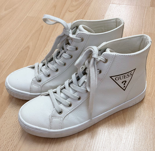 guess Shoe Size 8 White Sneakers