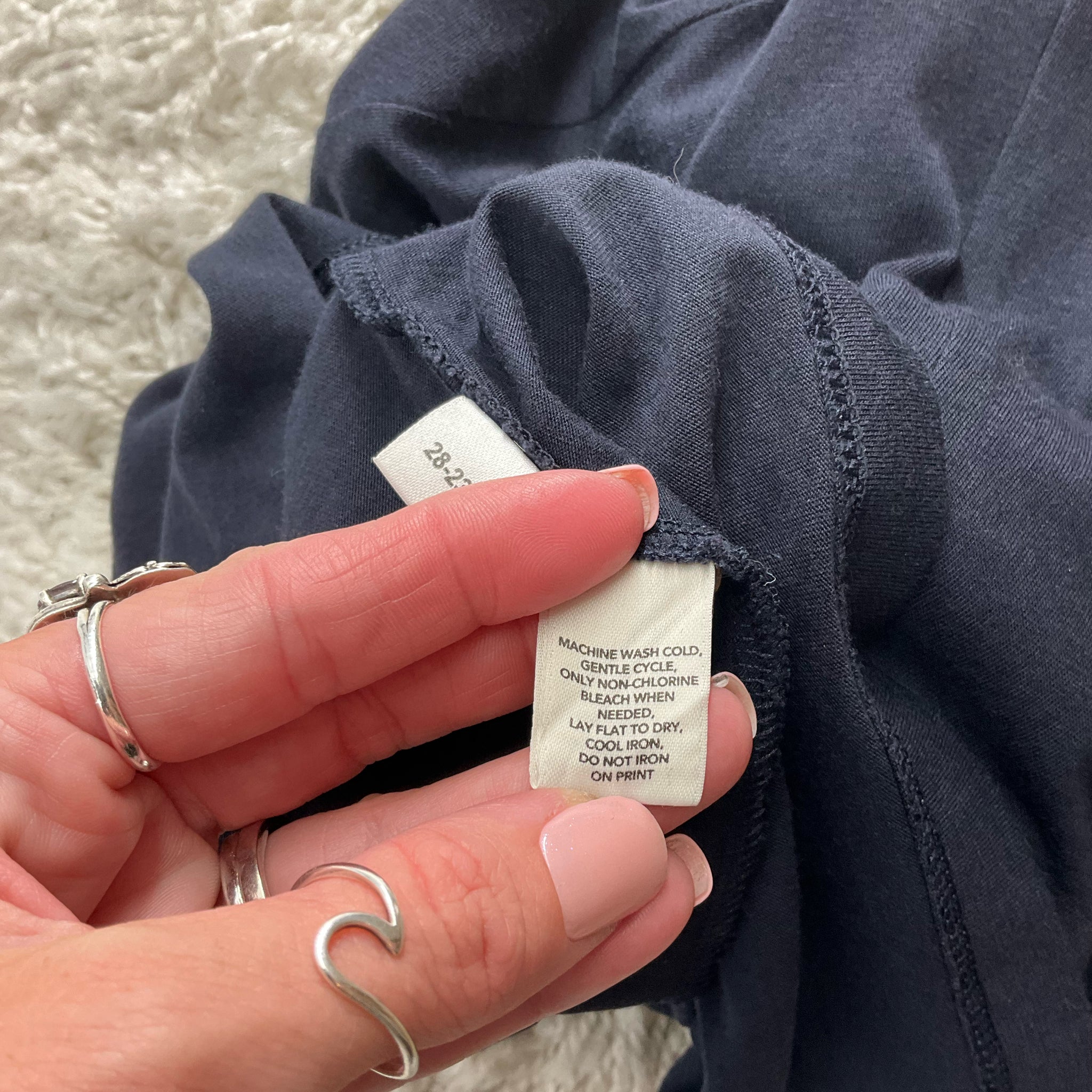 Loft Navy Solid Ladies Pre-Owned Top - Size Medium - Margaret’s Fine Consignment