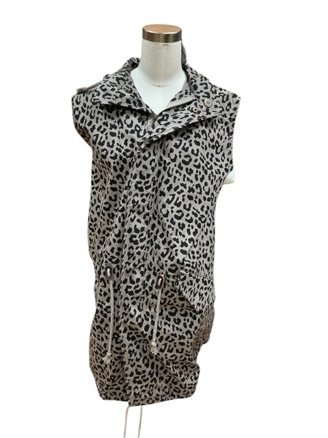 Ashley M Size Medium Taupe/black Animal Print Pre-Owned Vest