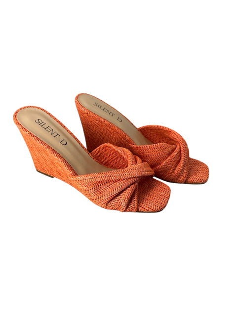 Silent D Orange Solid Sandals Size 7/7.5 - side view