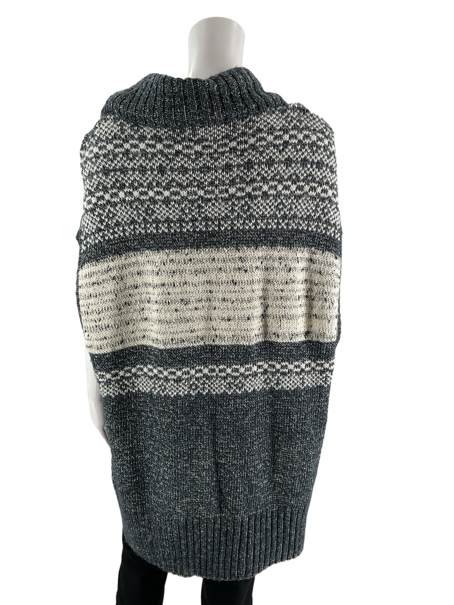 BCBG - Cream/Blue Speckled Pre-Owned Ladies Casual Top - Size XS/S