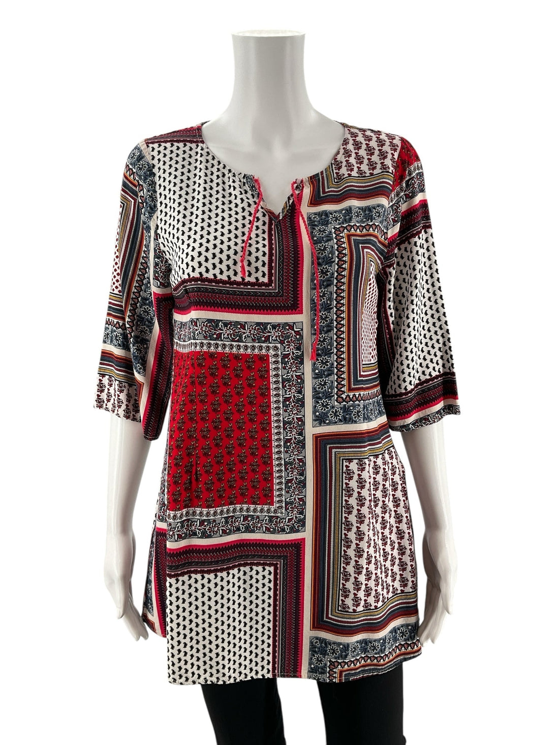 Umgee White/Black/Red Floral Pre-Owned Ladies Top - Size Small - Margaret’s Fine Consignment