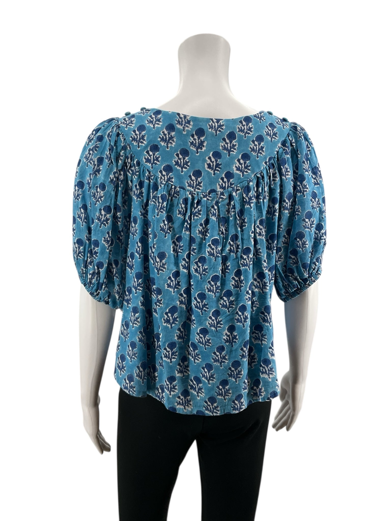 Emerson Fry blues/white Short Sleeve India Collection Blue Floral Block Print Organic Cotton Top Small - Size S