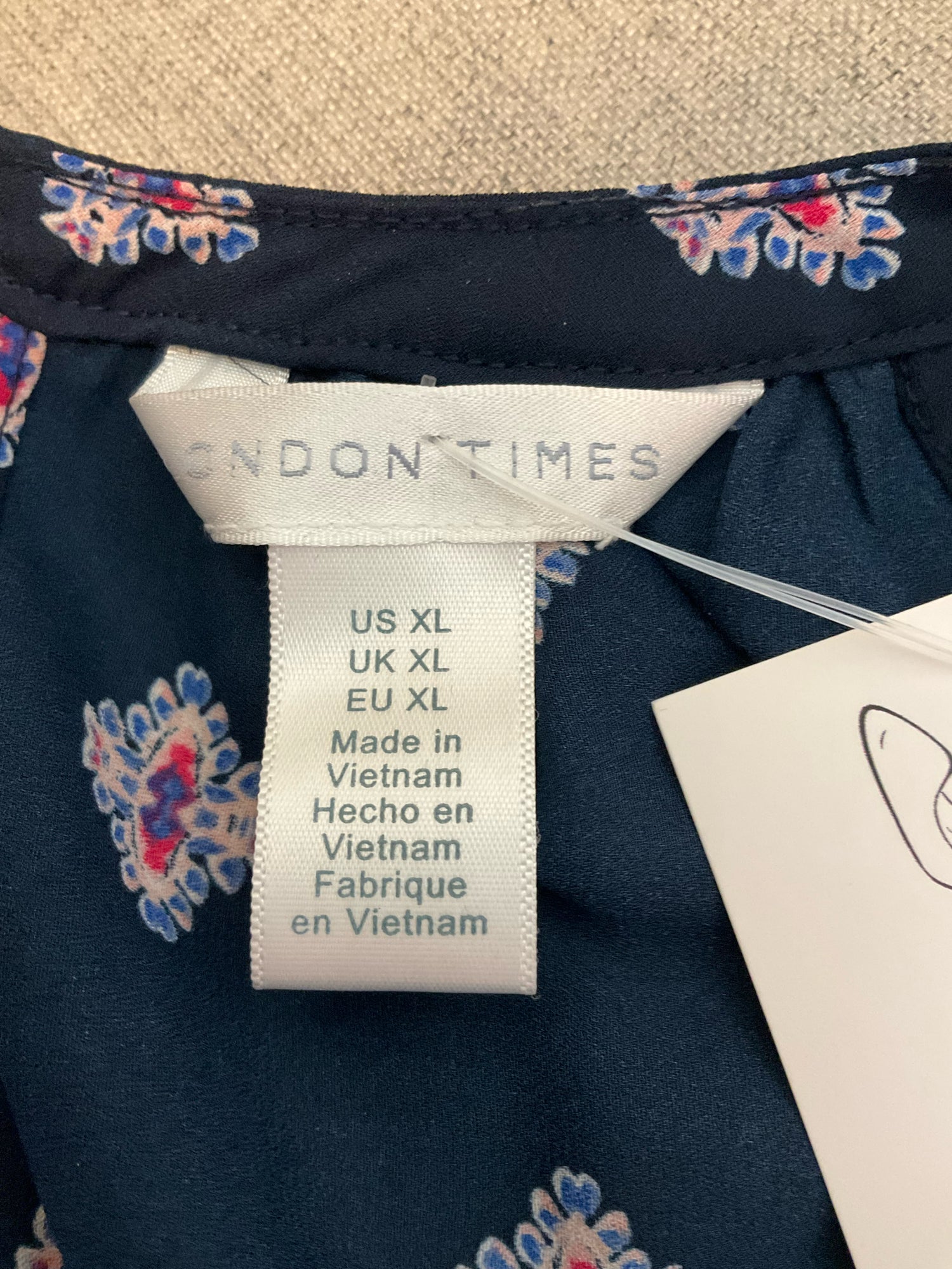 London Times Size XL Navy/Pink Print Pre-Owned Ladies Casual Top - Downstairs