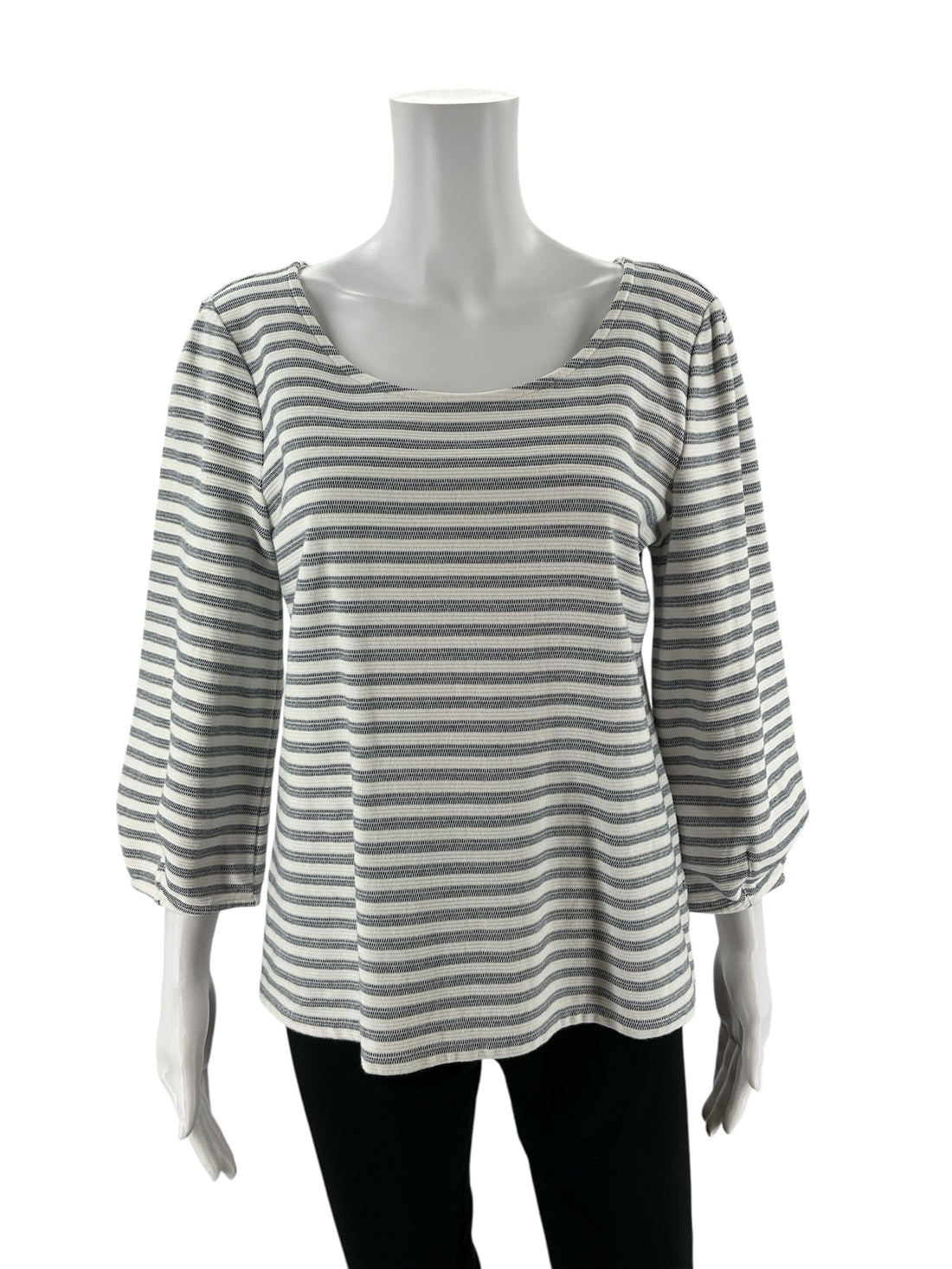 Talbots pre-owned white and navy striped ladies top, size medium, featuring a boatneck and balloon sleeves.