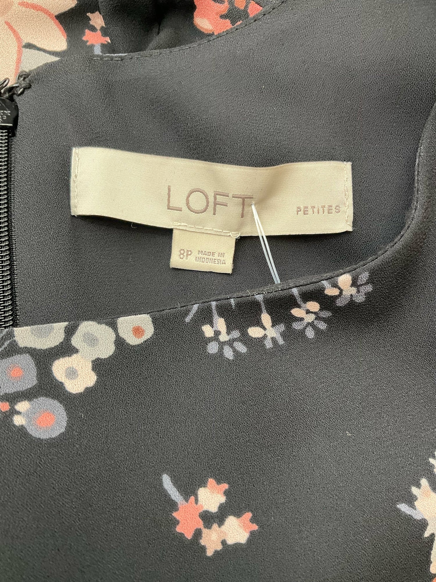 Loft Black/Pink/Gray Floral Pre-Owned Ladies Dress - Size 8 Petite