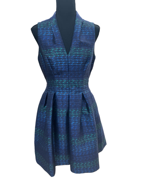 Vince Camuto Size 8 navy/green Print Dress