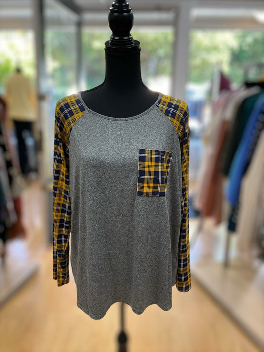 ninexis Size L Gray/Yellow/Blue Plaid Casual Top - Upstairs