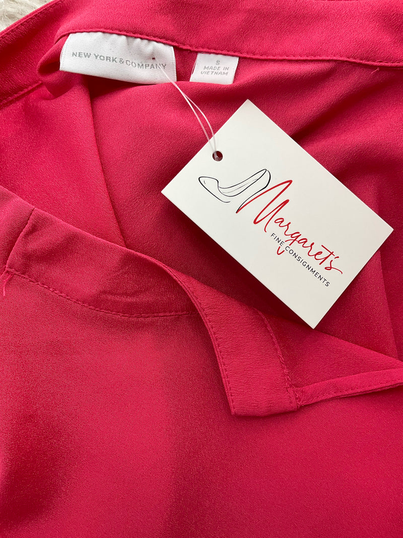 New York & Co Pink Solid Pre-Owned Ladies Top - Size Small