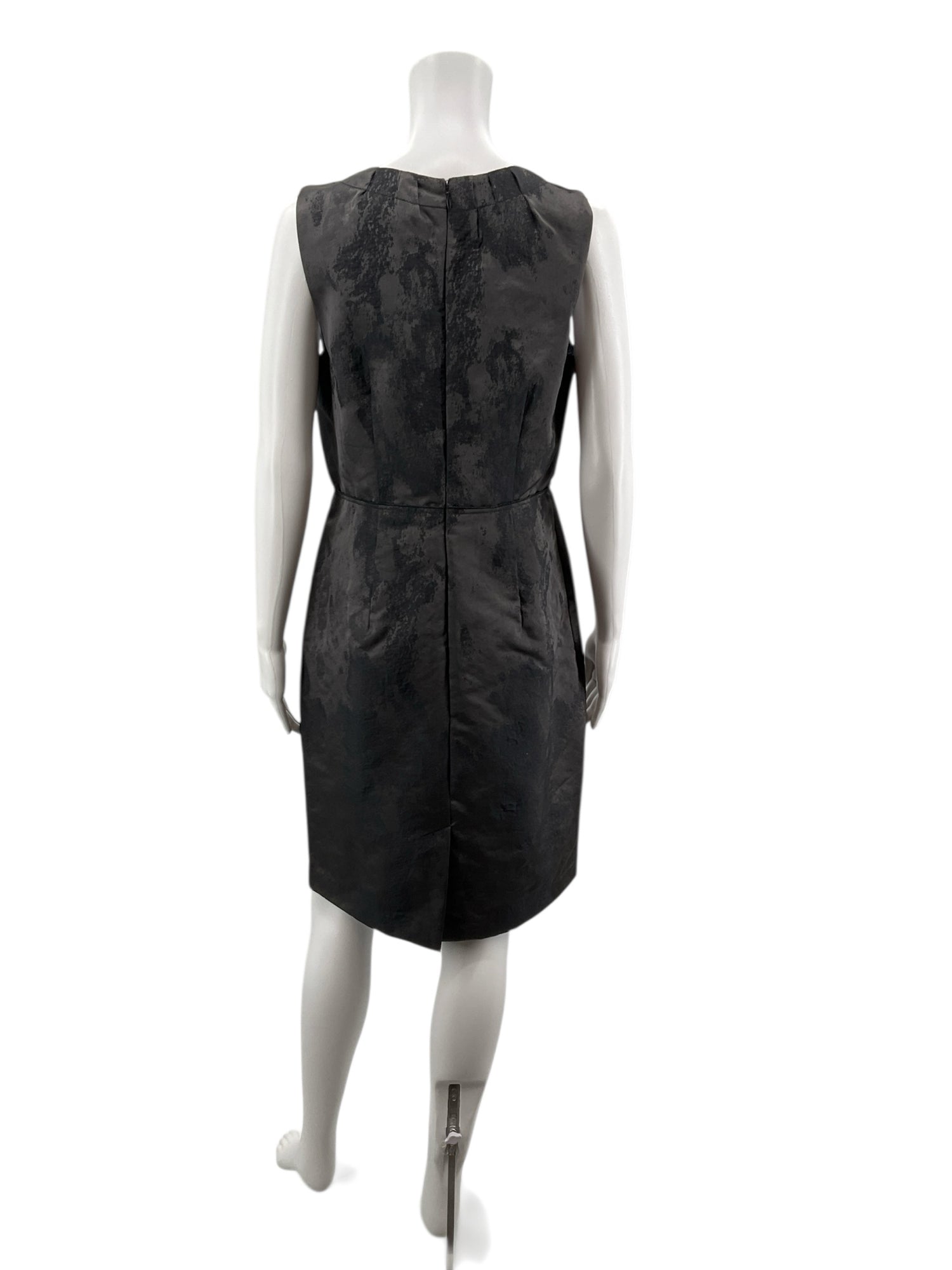 Loft Gray Solid Pre-Owned Ladies Dress - Size 8