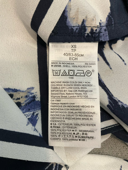 Banana Republic Size XS white/navy Print Pre-Owned Casual Top - Downstairs