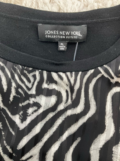 Gray and black animal print sleeveless blouse by Jones New York Collection Petite, size large petite, mixed-media design.
