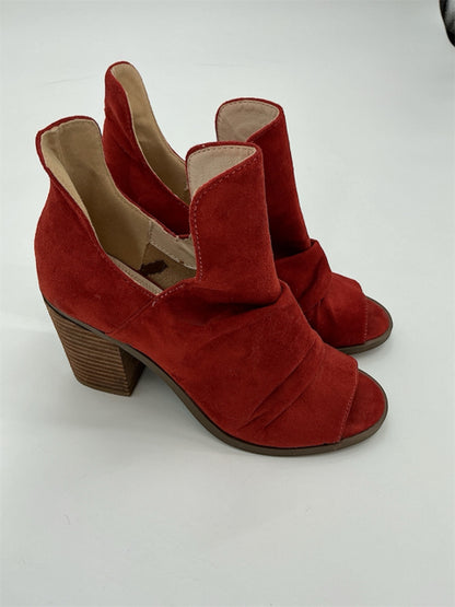 GC Shoes Burnt Orange Suede Booties Size 7.5